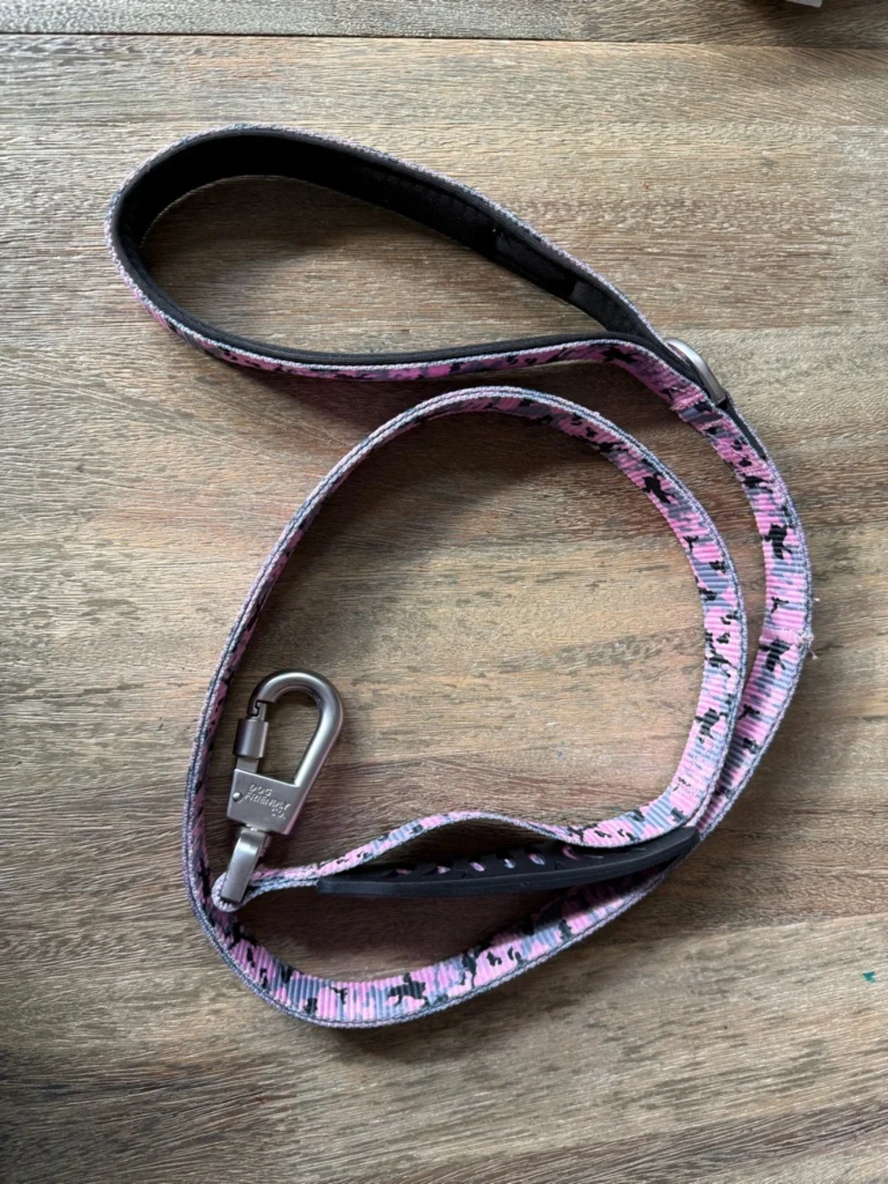 Dog Friendly Co Leash - Pink Camo Like New